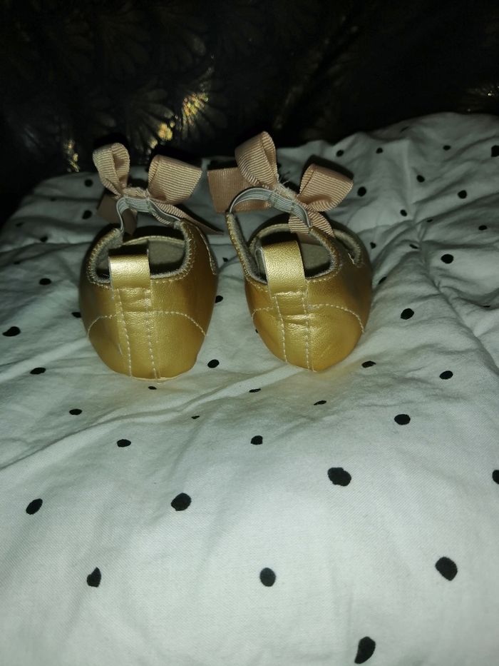 Chaussures doré - photo numéro 3