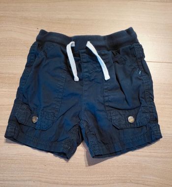 Short taille 18 mois (77-82 cm)
