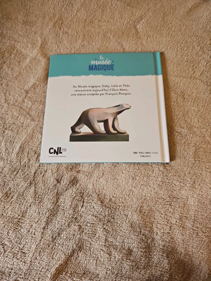 Livre l'ours blanc Hachette- Neuf - photo numéro 2