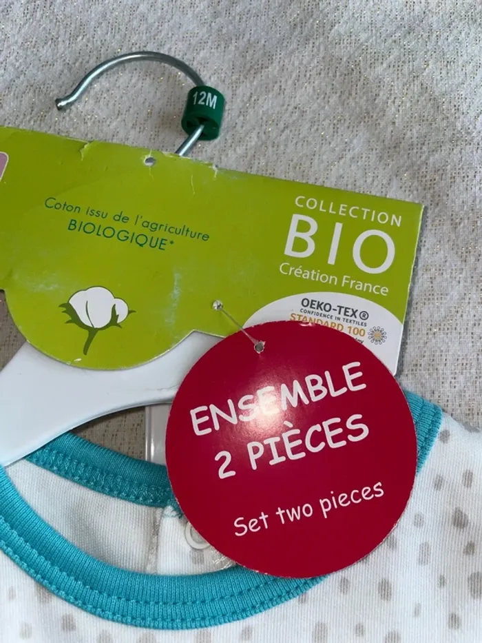 Ensemble sucre d’orge 12 mois neuf avec étiquette - photo numéro 3
