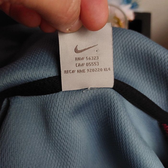 Superbe Hoodie Nike L - photo numéro 6