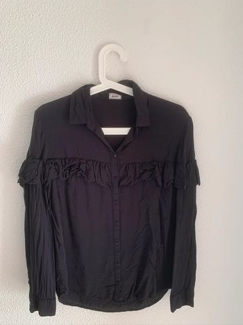 Chemise noir à volants Pimkie