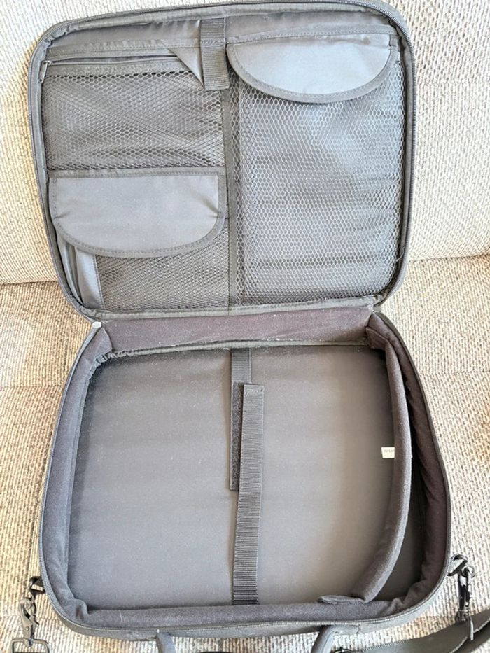 Sacoche pour ordinateur portable case Logic - photo numéro 6