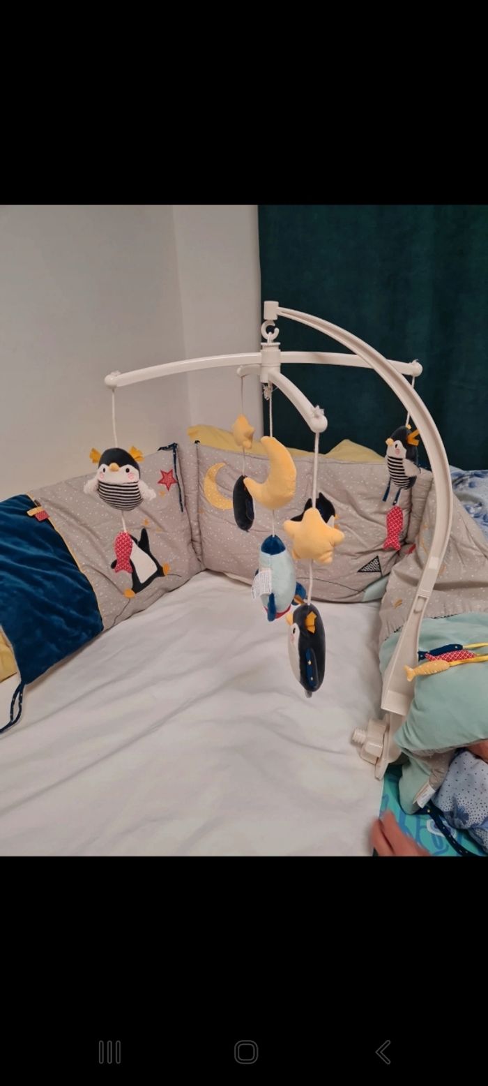 Tour de lit bébé et mobile Nanouk
