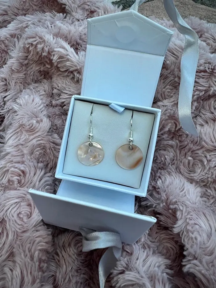 Boucles d’oreilles Neuves 🎁 - photo numéro 2