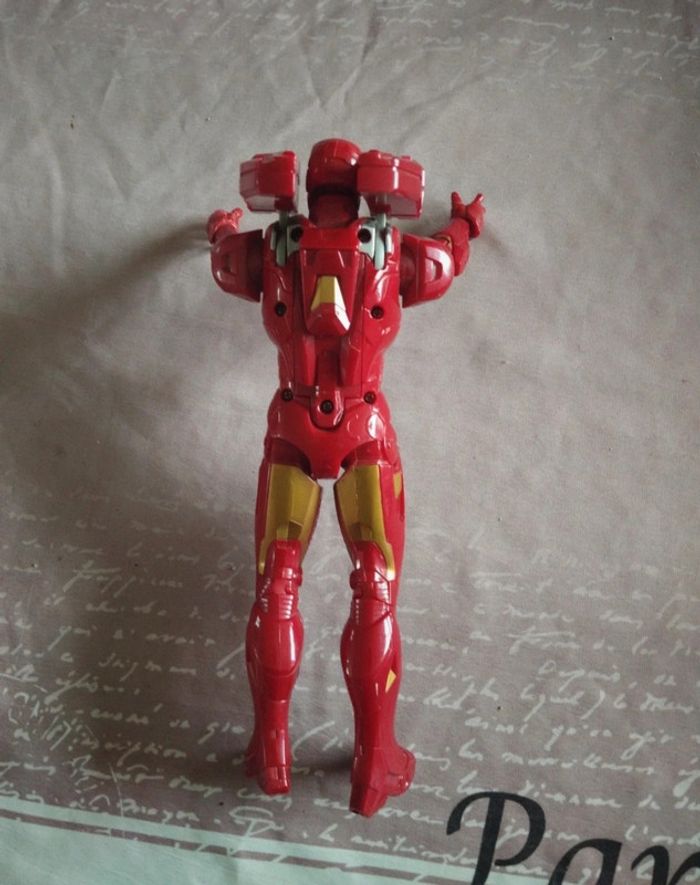 Figurine Iron man - photo numéro 2