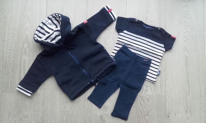 Blouson + caleçon + tee shirt