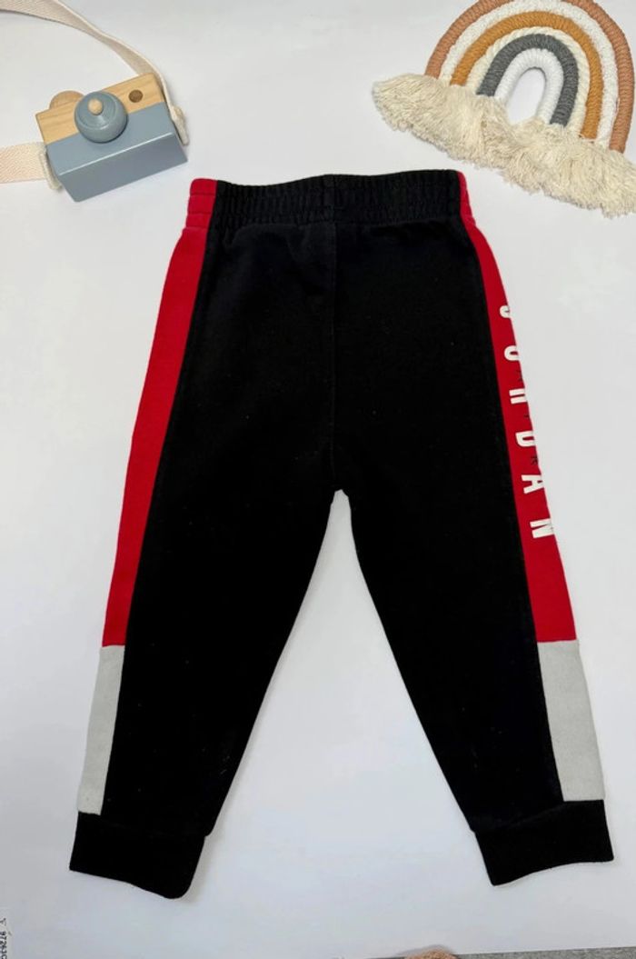Pantalon de training Jordan garçon taille 18 mois - photo numéro 4