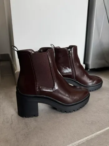 Boots à talons verni éco-conçu marron ERAM