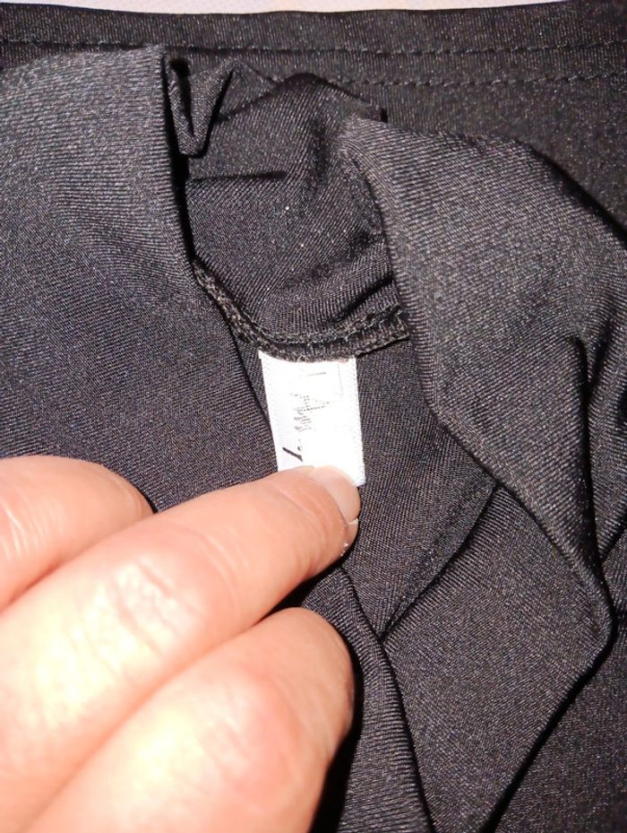 Robe noire - photo numéro 4