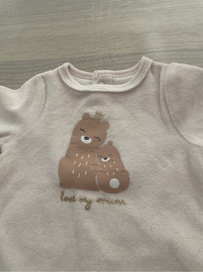 Pyjama velours rose Gémo 1 mois – très bon état - photo numéro 2
