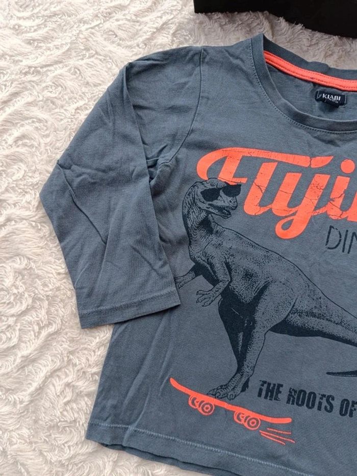 Tee shirt manches longues Garçon 4 ans Dinosaure skateboard Flying Kiabi 100% coton - photo numéro 3