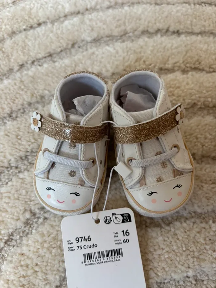 Chaussures nouveau-né fille Mayoral