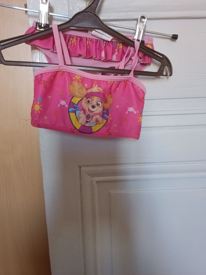 Maillot de bain pat patrouille rose et multicolore