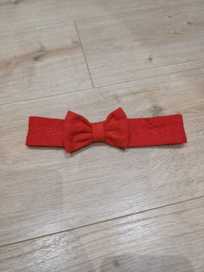 Bandeau rouge noeud orchestra