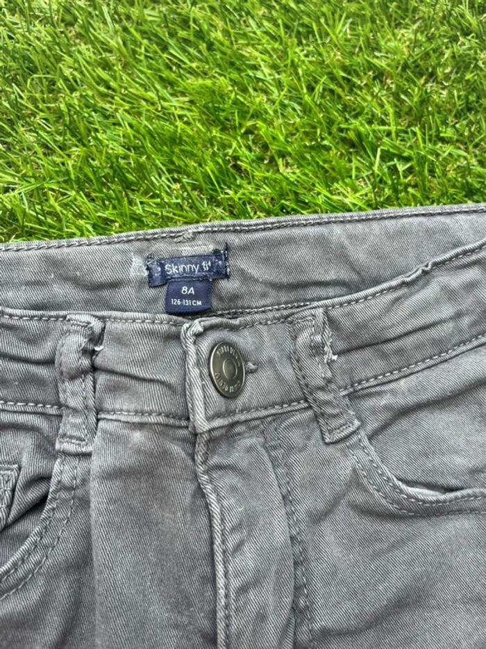Très beau pantalon gris taille 8 ans - photo numéro 4