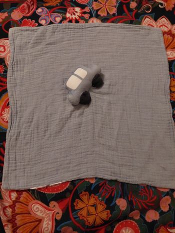#5 H&M - doudou lange voiture