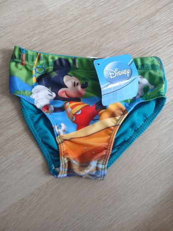 Slip de bain taille 6 ans