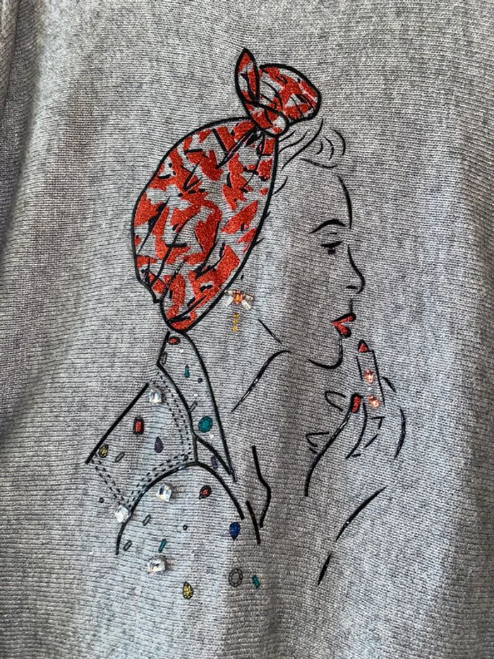 Pull avec strass - photo numéro 2