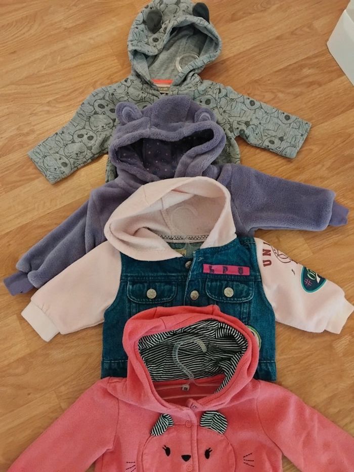 Lot veste à capuche fille 6mois - photo numéro 9