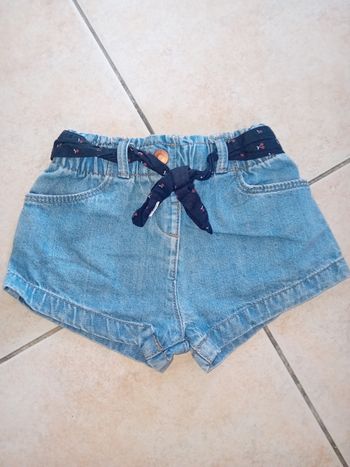 Short en jean 9 mois