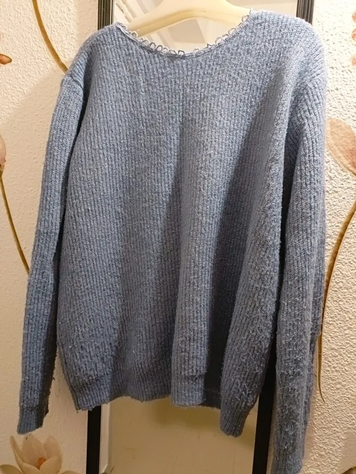 Pull bleu avec Faux noeud - photo numéro 4
