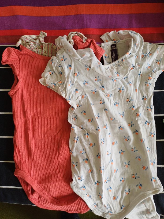 Lot vetements bébé 18m fille - photo numéro 3
