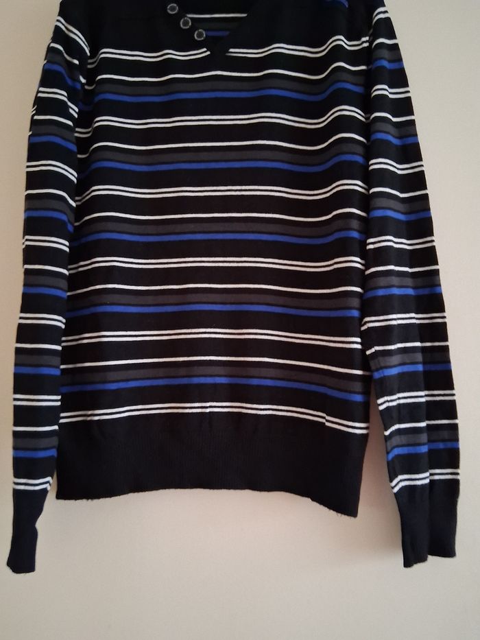 Pull rayé, col V - photo numéro 5