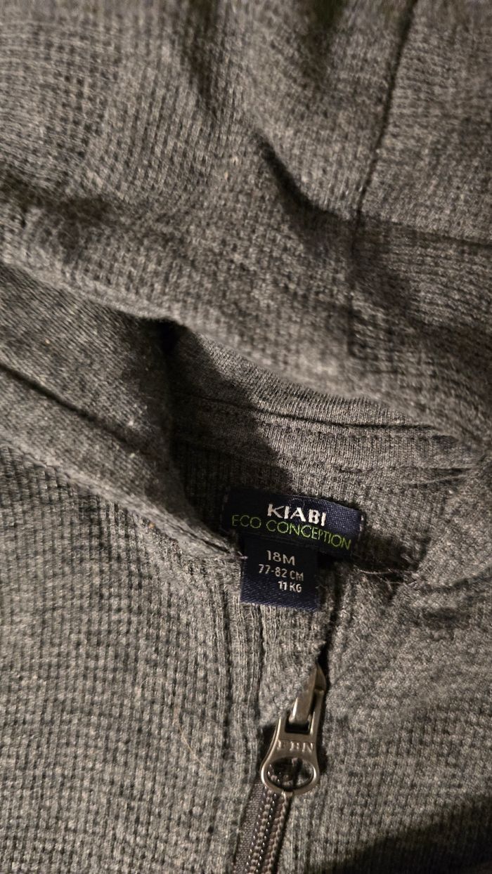 Neufs(non portés) 💙😍🥰 sweat et pantalon 18mois garçon 🥰😍 - photo numéro 4