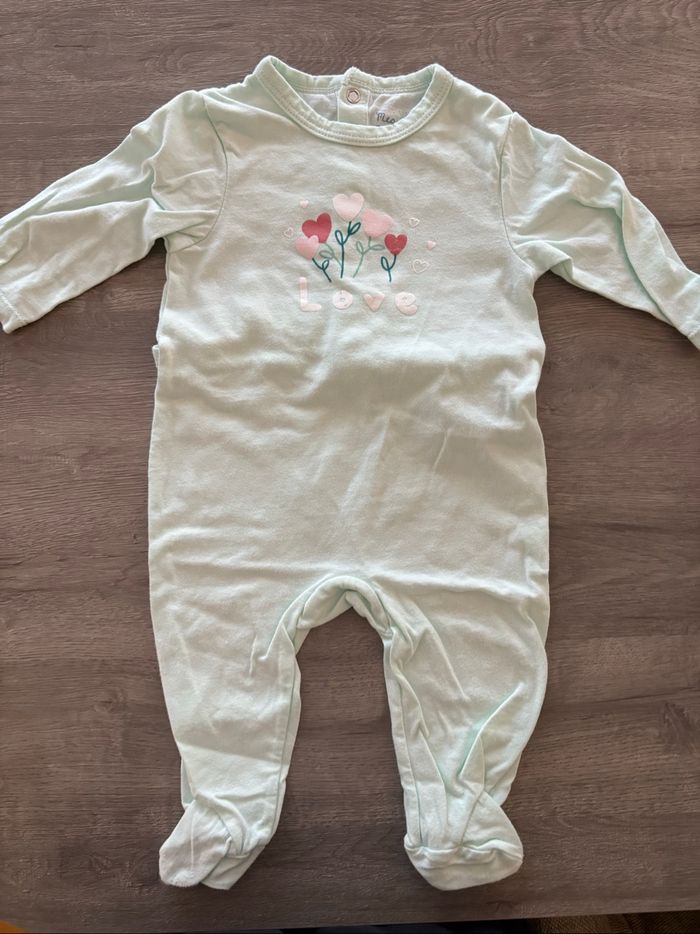 Lot 7 pyjamas coton 6 mois - photo numéro 4