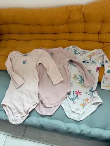 Lot bodies ML petit bateau