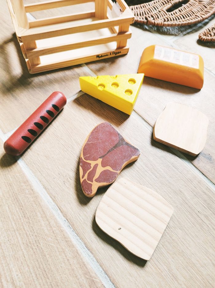 🥩Dinette cagette divers aliments en bois marque Melissa et Doug - photo numéro 3