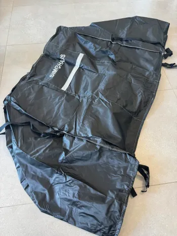 Simphaus Housse noire 420D-95x95x90CM, neuve sans étiquette;