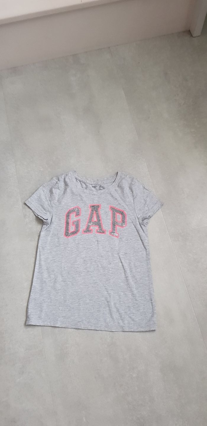 Tee shirt gap 6/7 ans