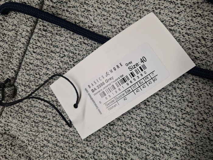 Tailleur pantalon basics&more - photo numéro 4