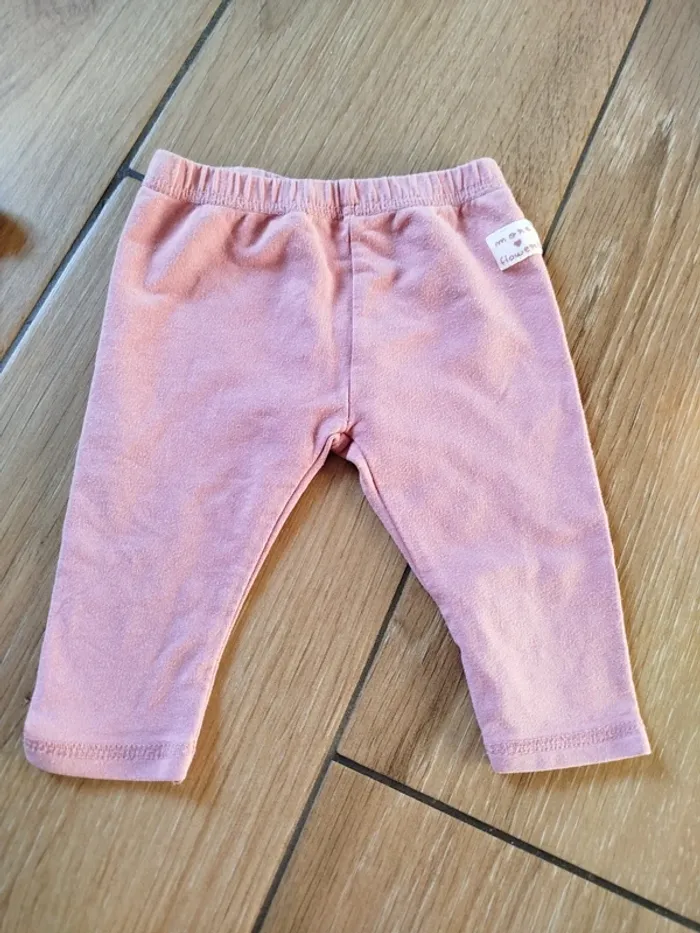 Lot 1 pantalon + 3 collants bébé fille 3 mois - photo numéro 2