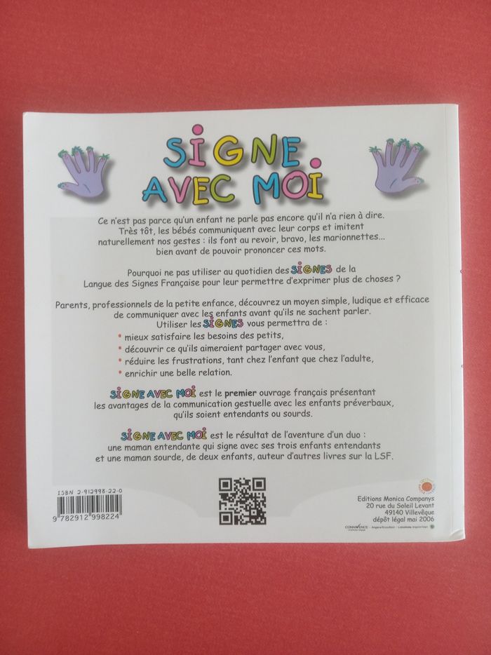 Livre Signe avec moi - photo numéro 2