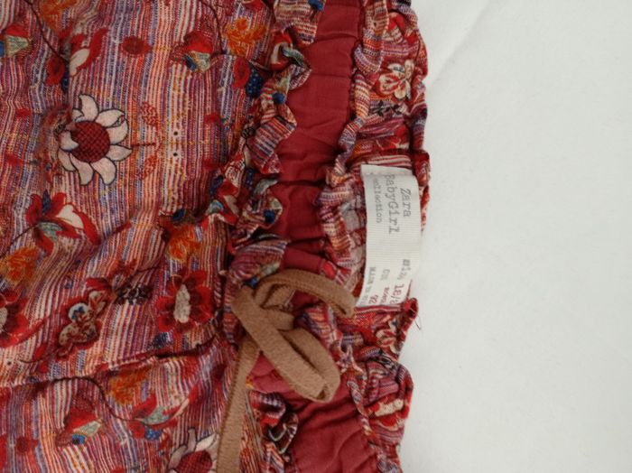 pantalon léger fleuri de Zara 18mois réf R179 B6 - photo numéro 2