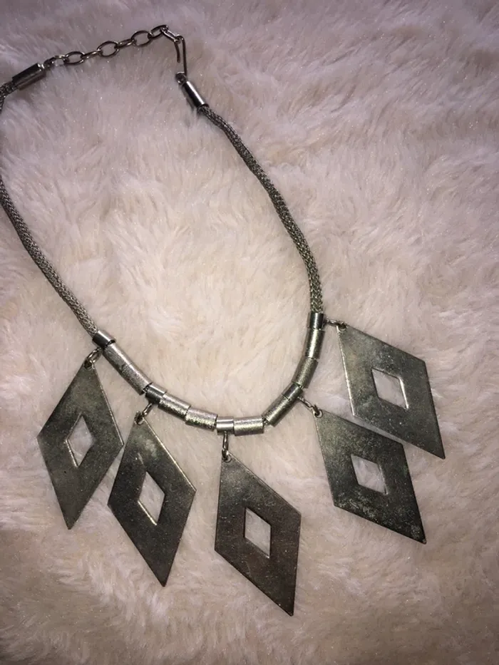 Collier - photo numéro 13