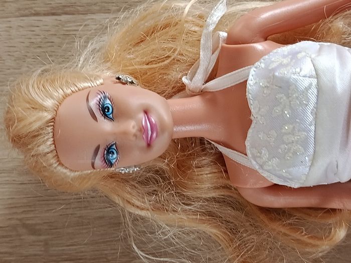 Barbie Mariée - photo numéro 3