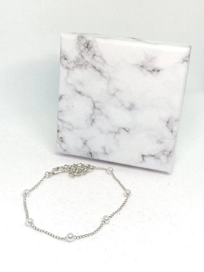 Bracelet chaîne argentée petite perles - photo numéro 3