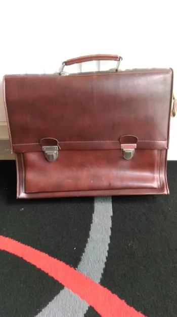 Cartable cuir vintage