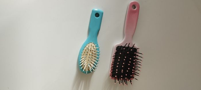Petites brosses à cheveux - photo numéro 2