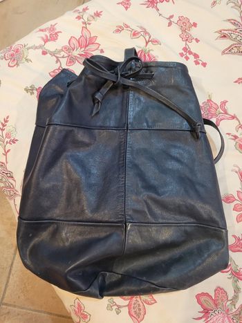 Sac baluchon en cuir vintage