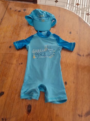 Combinaison enfant pour plage avec casque