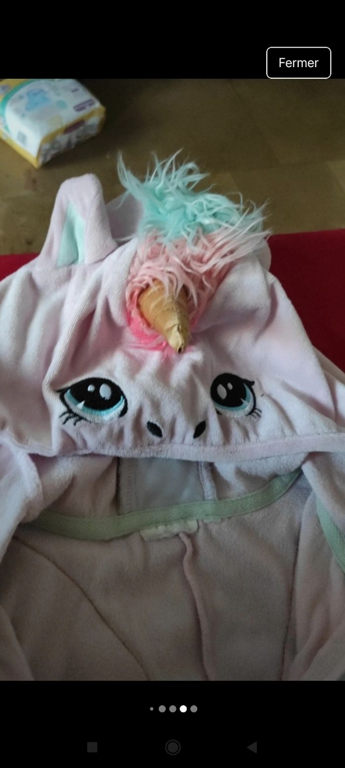 Très beau pyjama licorne e46 - photo numéro 3