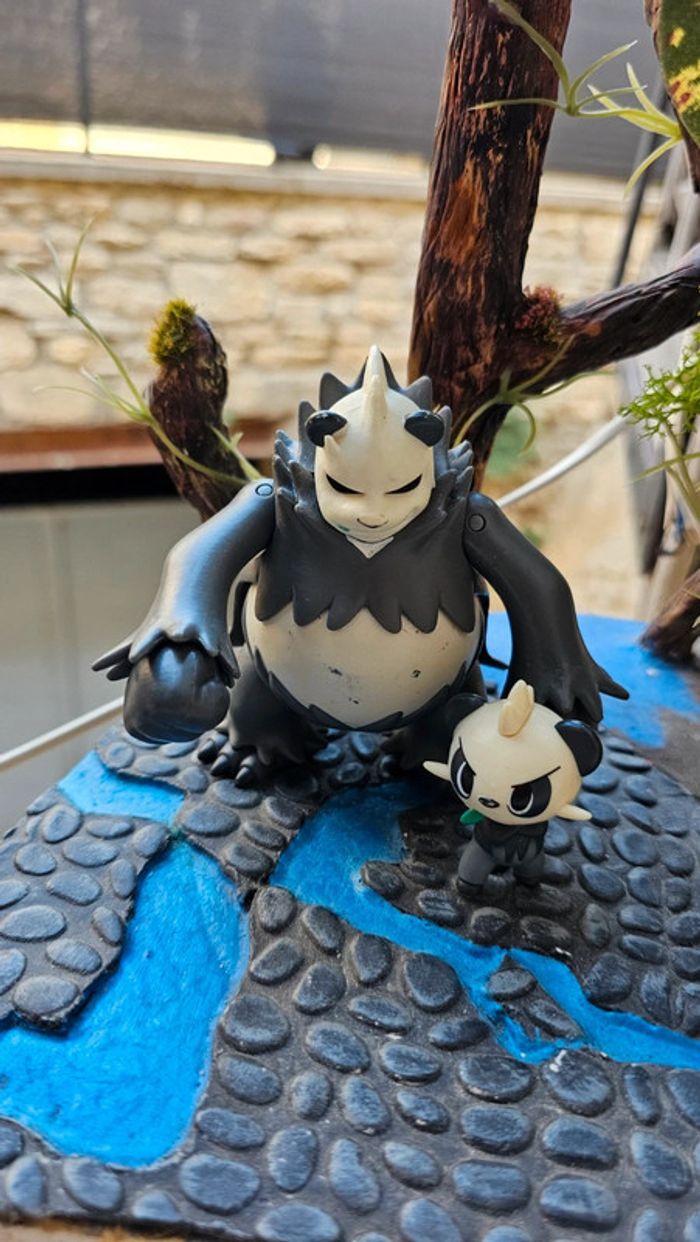 Super figurine Pokemon Nintendo Évolution Pandespiègle pandarbare
