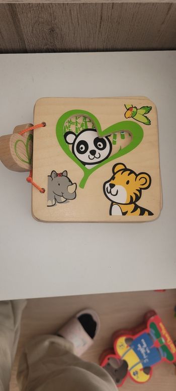 Livre en bois