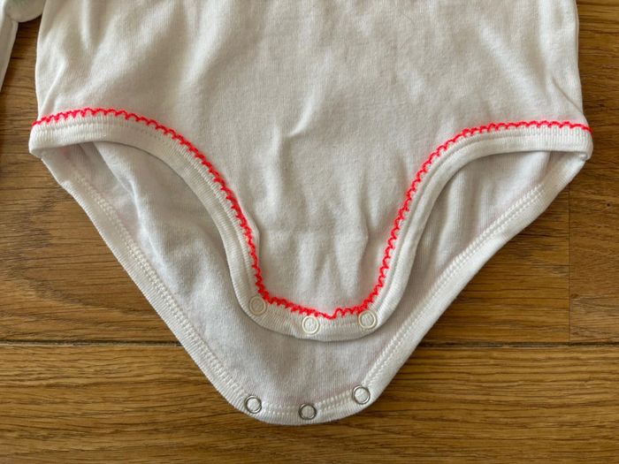 Lot de 3 bodies MC Petit Bateau 36M - photo numéro 4