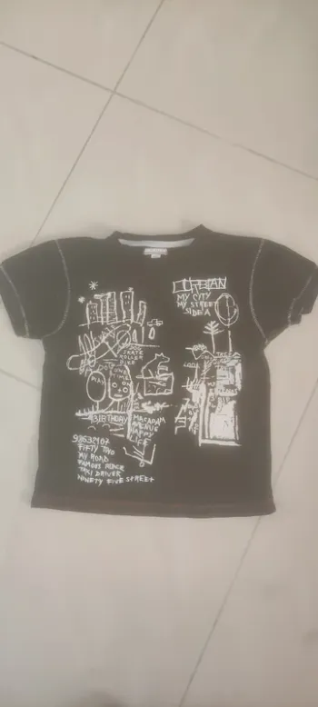 Tee shirt